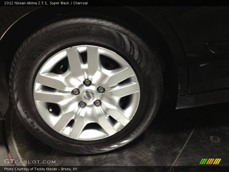 Super Black / Charcoal 2012 Nissan Altima 2.5 S