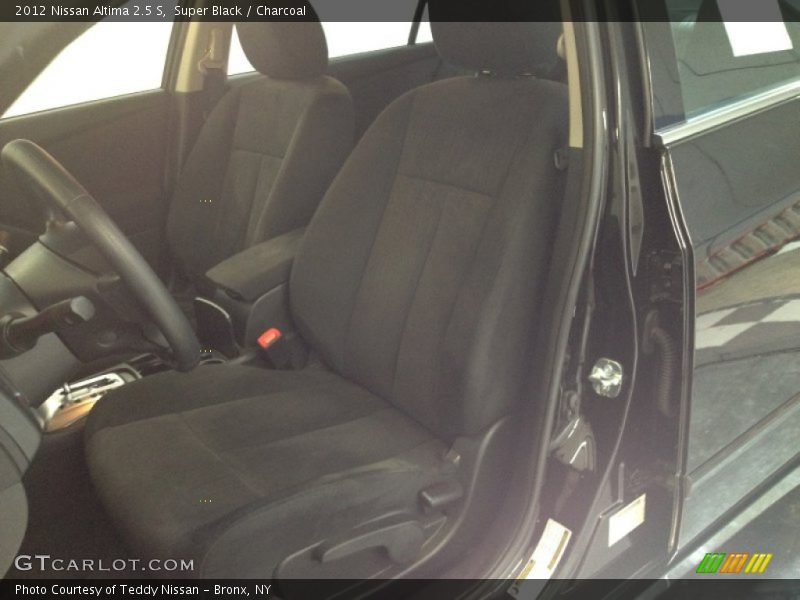 Super Black / Charcoal 2012 Nissan Altima 2.5 S
