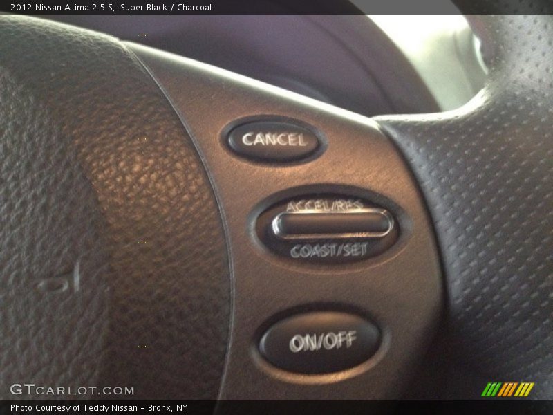 Super Black / Charcoal 2012 Nissan Altima 2.5 S