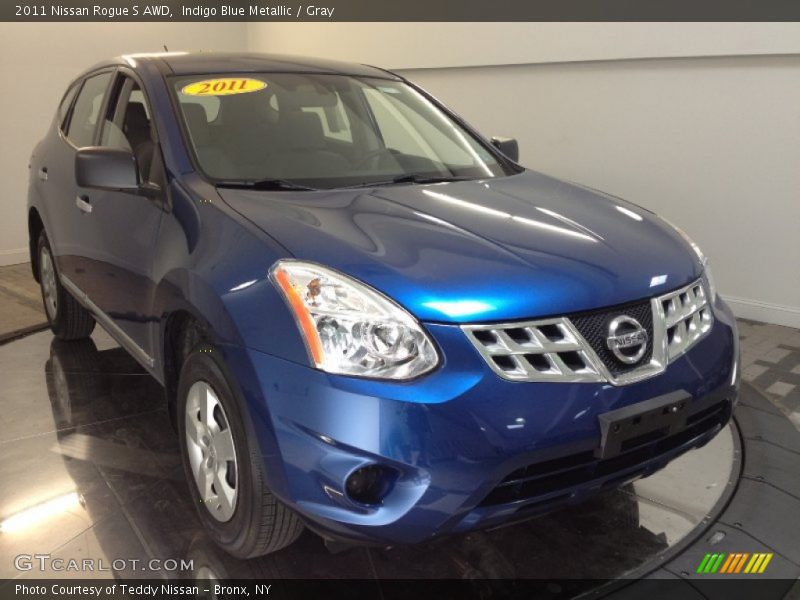 Indigo Blue Metallic / Gray 2011 Nissan Rogue S AWD
