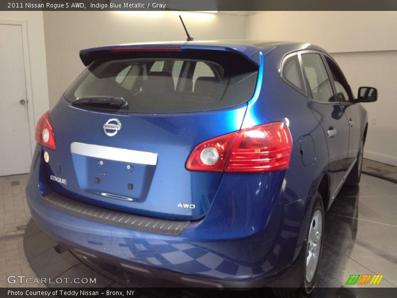 Indigo Blue Metallic / Gray 2011 Nissan Rogue S AWD