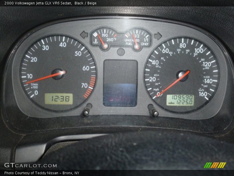 Black / Beige 2000 Volkswagen Jetta GLX VR6 Sedan
