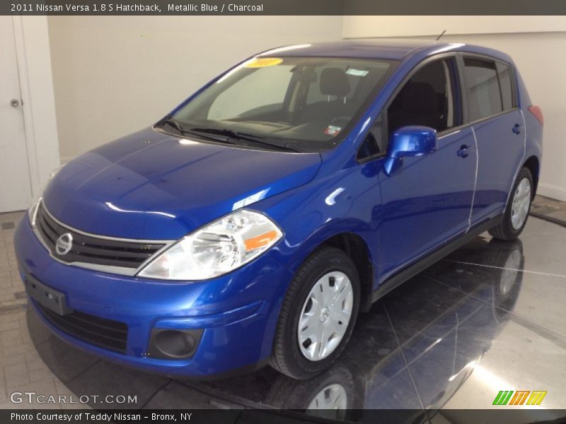 Metallic Blue / Charcoal 2011 Nissan Versa 1.8 S Hatchback
