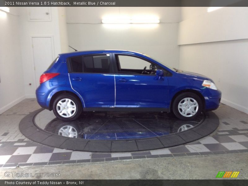 Metallic Blue / Charcoal 2011 Nissan Versa 1.8 S Hatchback