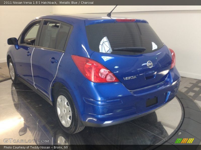 Metallic Blue / Charcoal 2011 Nissan Versa 1.8 S Hatchback