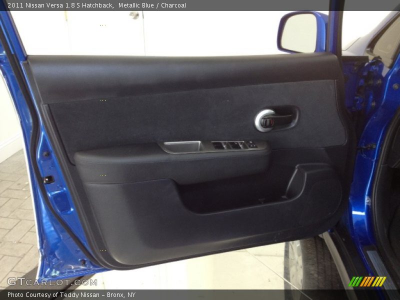 Metallic Blue / Charcoal 2011 Nissan Versa 1.8 S Hatchback
