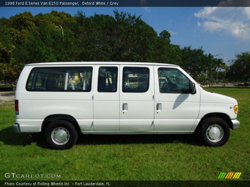 Oxford White / Grey 1998 Ford E Series Van E150 Passenger