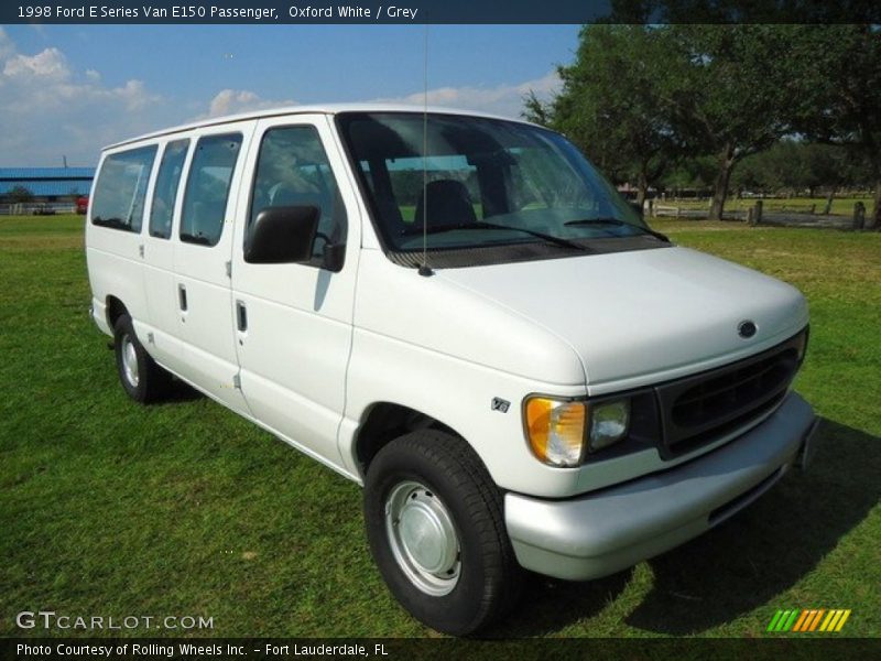 Oxford White / Grey 1998 Ford E Series Van E150 Passenger