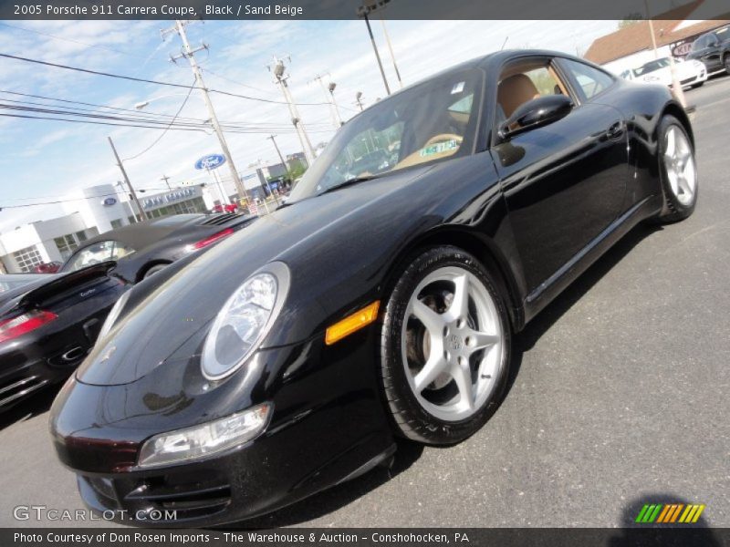 Black / Sand Beige 2005 Porsche 911 Carrera Coupe