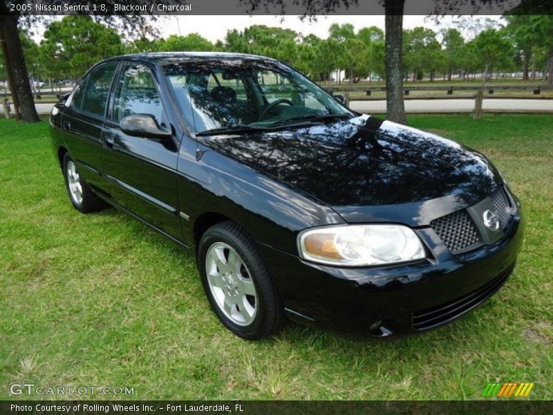 Blackout / Charcoal 2005 Nissan Sentra 1.8