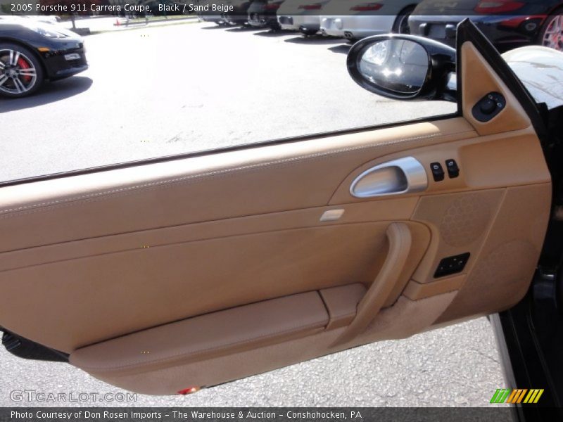 Black / Sand Beige 2005 Porsche 911 Carrera Coupe