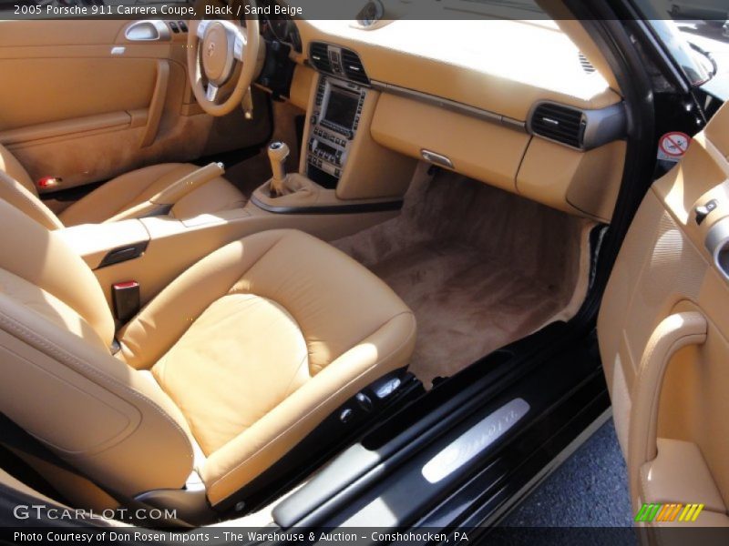 Black / Sand Beige 2005 Porsche 911 Carrera Coupe