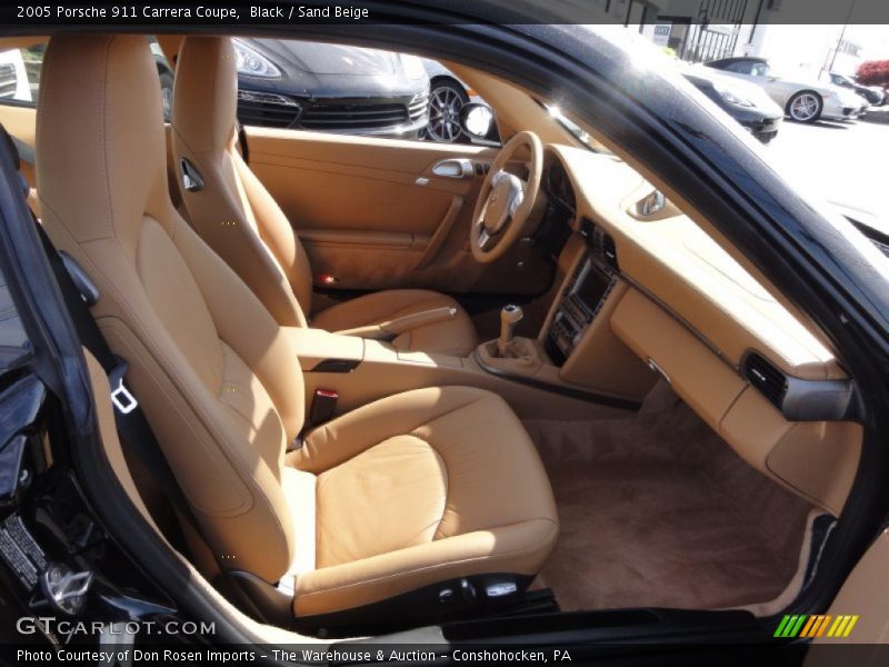 Black / Sand Beige 2005 Porsche 911 Carrera Coupe