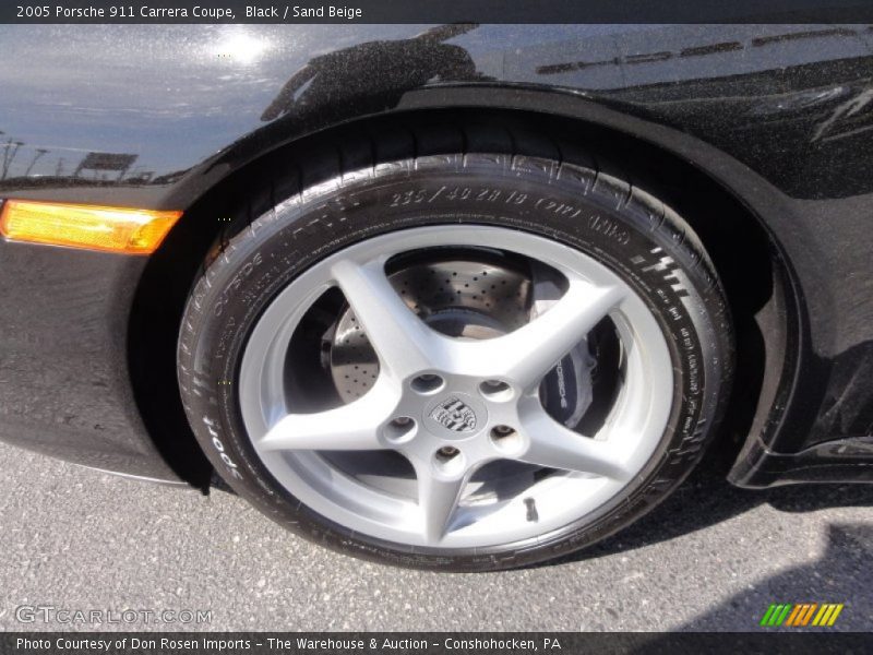 Black / Sand Beige 2005 Porsche 911 Carrera Coupe
