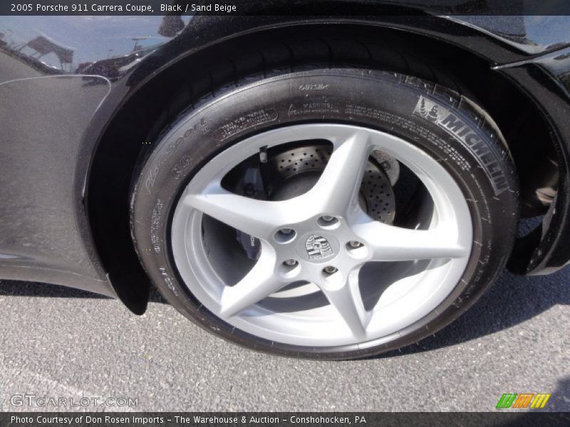 Black / Sand Beige 2005 Porsche 911 Carrera Coupe