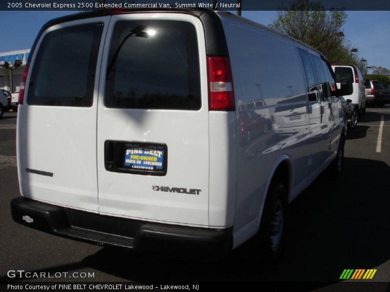 Summit White / Neutral 2005 Chevrolet Express 2500 Extended Commercial Van