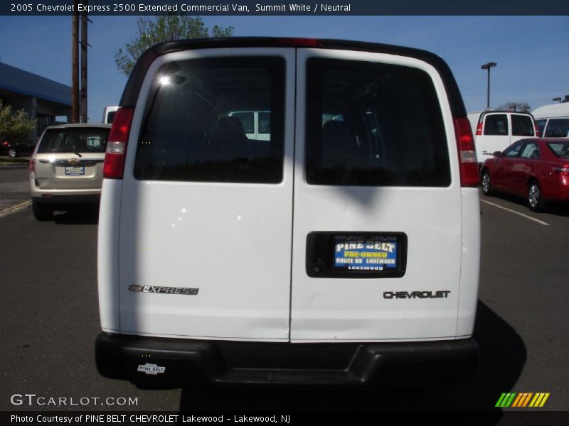 Summit White / Neutral 2005 Chevrolet Express 2500 Extended Commercial Van
