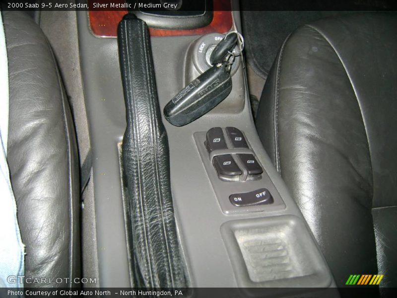 Silver Metallic / Medium Grey 2000 Saab 9-5 Aero Sedan