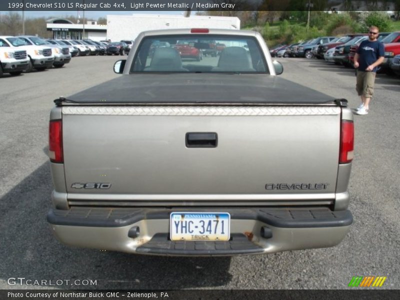 Light Pewter Metallic / Medium Gray 1999 Chevrolet S10 LS Regular Cab 4x4