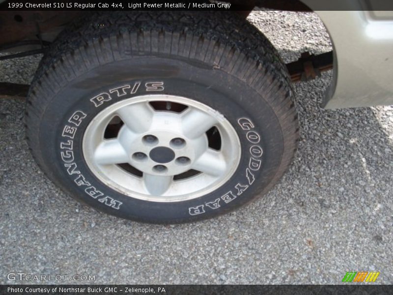 Light Pewter Metallic / Medium Gray 1999 Chevrolet S10 LS Regular Cab 4x4