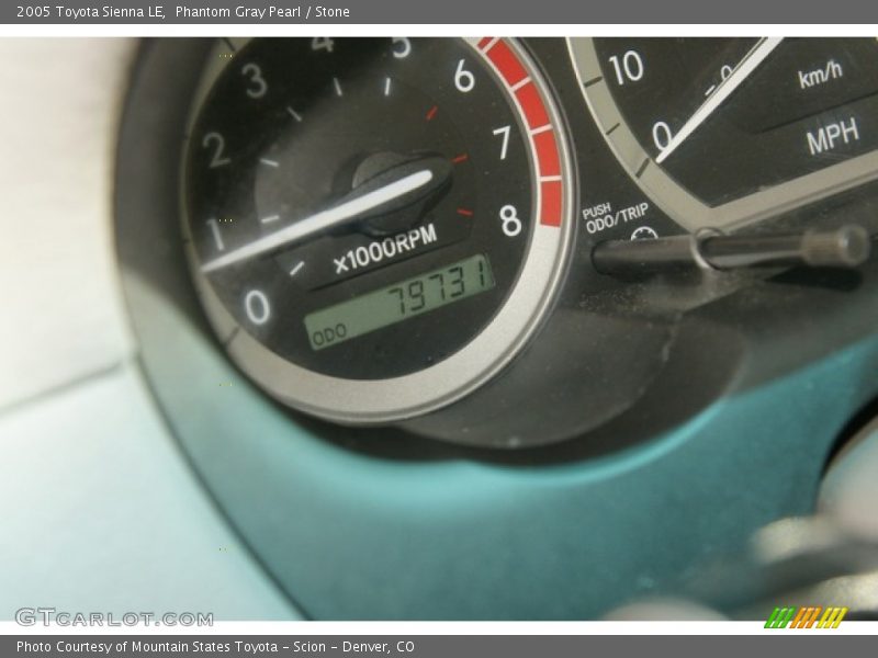 Phantom Gray Pearl / Stone 2005 Toyota Sienna LE
