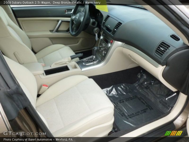 Deep Bronze Metallic / Warm Ivory 2009 Subaru Outback 2.5i Wagon