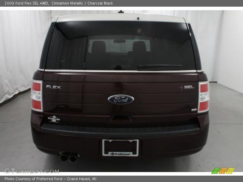 Cinnamon Metallic / Charcoal Black 2009 Ford Flex SEL AWD