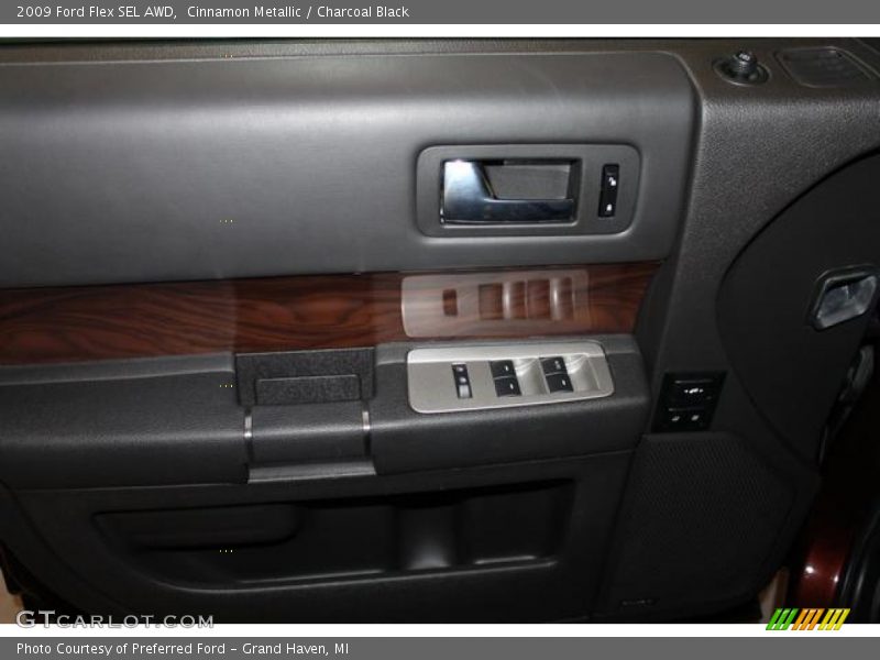 Cinnamon Metallic / Charcoal Black 2009 Ford Flex SEL AWD