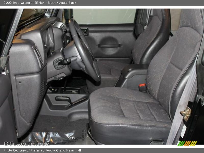 Black / Agate Black 2002 Jeep Wrangler SE 4x4