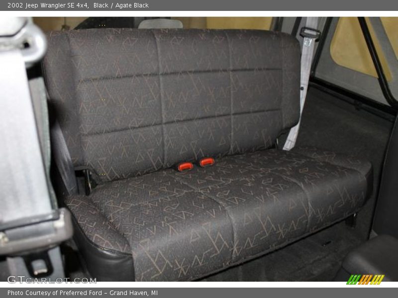 Black / Agate Black 2002 Jeep Wrangler SE 4x4
