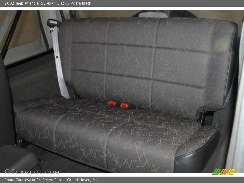 Black / Agate Black 2002 Jeep Wrangler SE 4x4