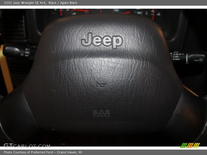 Black / Agate Black 2002 Jeep Wrangler SE 4x4
