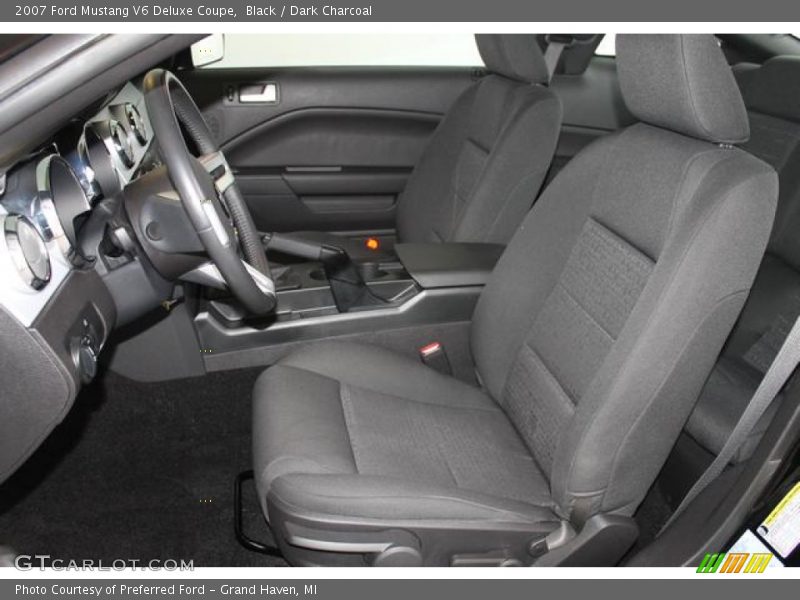 Black / Dark Charcoal 2007 Ford Mustang V6 Deluxe Coupe
