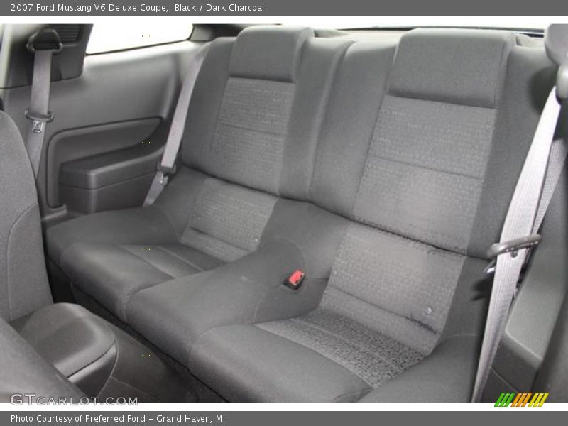Black / Dark Charcoal 2007 Ford Mustang V6 Deluxe Coupe