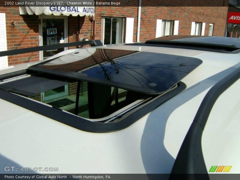 Chawton White / Bahama Beige 2002 Land Rover Discovery II SE7