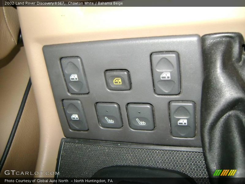 Chawton White / Bahama Beige 2002 Land Rover Discovery II SE7