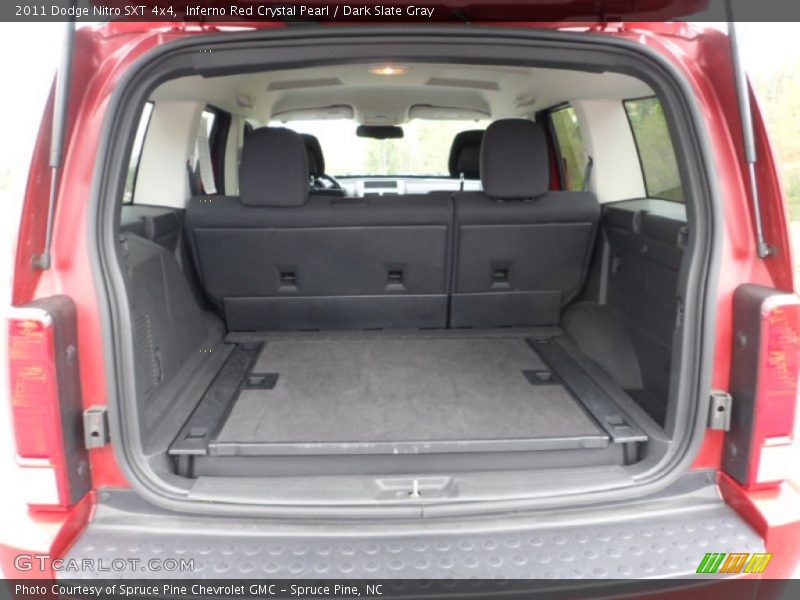 2011 Nitro SXT 4x4 Trunk
