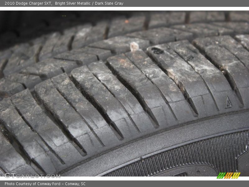 Bright Silver Metallic / Dark Slate Gray 2010 Dodge Charger SXT