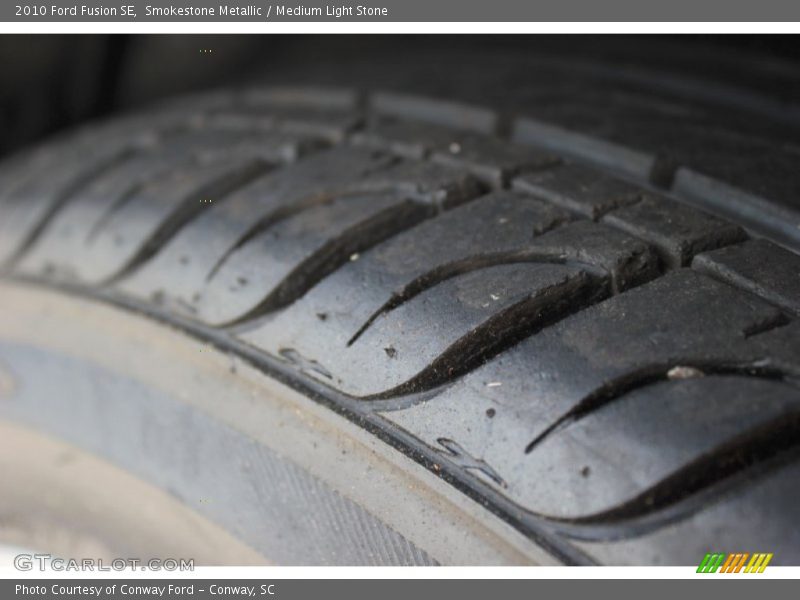 Smokestone Metallic / Medium Light Stone 2010 Ford Fusion SE