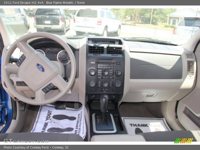 Dashboard of 2011 Escape XLS 4x4