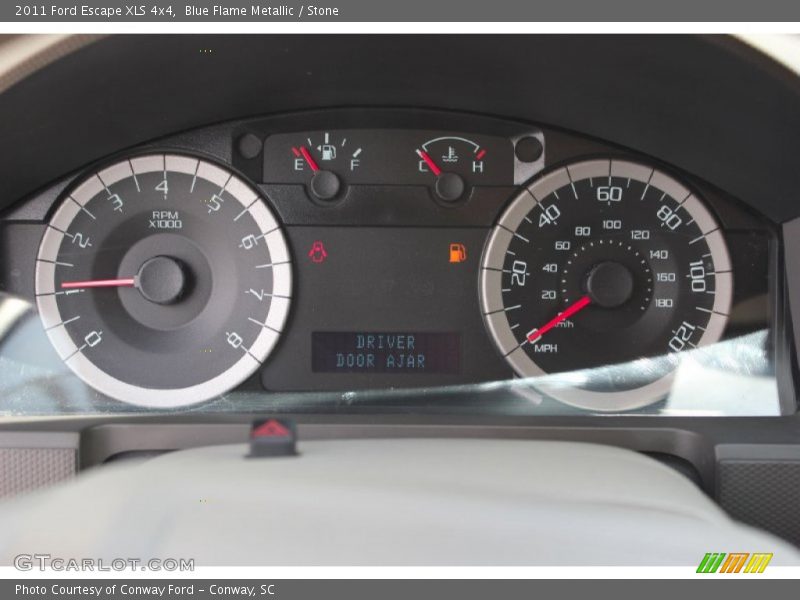  2011 Escape XLS 4x4 XLS 4x4 Gauges