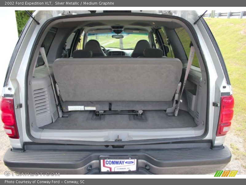 Silver Metallic / Medium Graphite 2002 Ford Expedition XLT