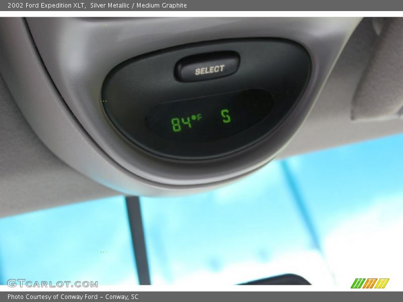Silver Metallic / Medium Graphite 2002 Ford Expedition XLT
