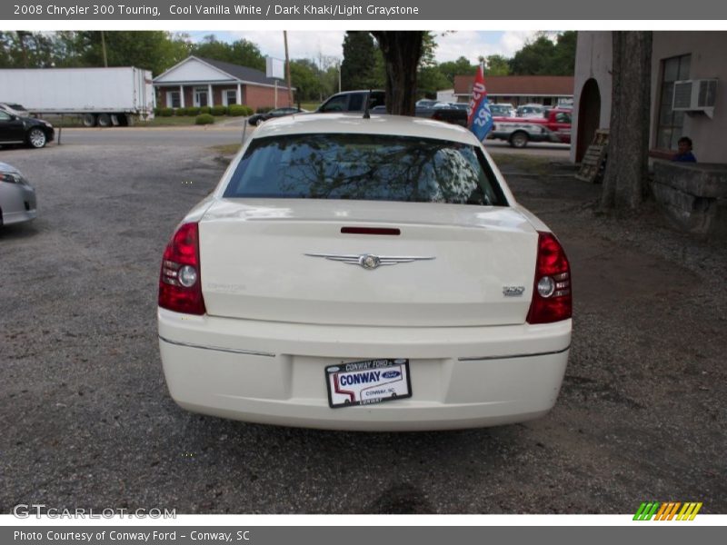 Cool Vanilla White / Dark Khaki/Light Graystone 2008 Chrysler 300 Touring