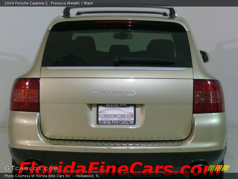 Prosecco Metallic / Black 2004 Porsche Cayenne S