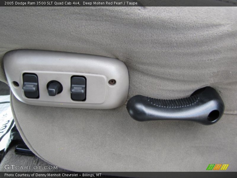 Controls of 2005 Ram 3500 SLT Quad Cab 4x4