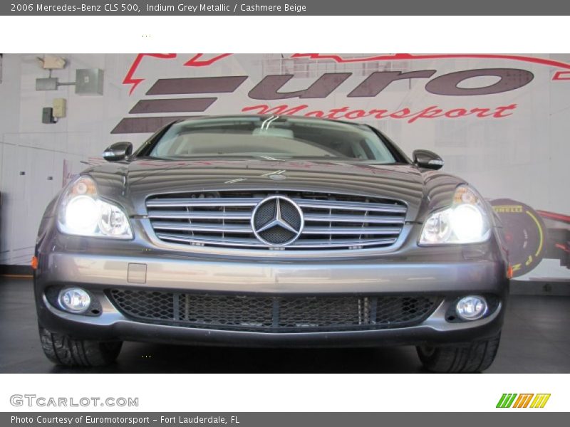 Indium Grey Metallic / Cashmere Beige 2006 Mercedes-Benz CLS 500