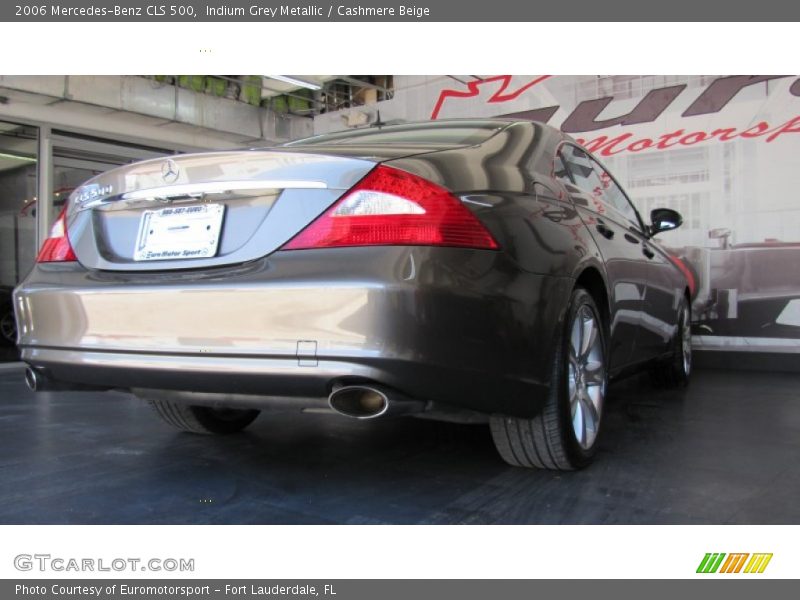 Indium Grey Metallic / Cashmere Beige 2006 Mercedes-Benz CLS 500