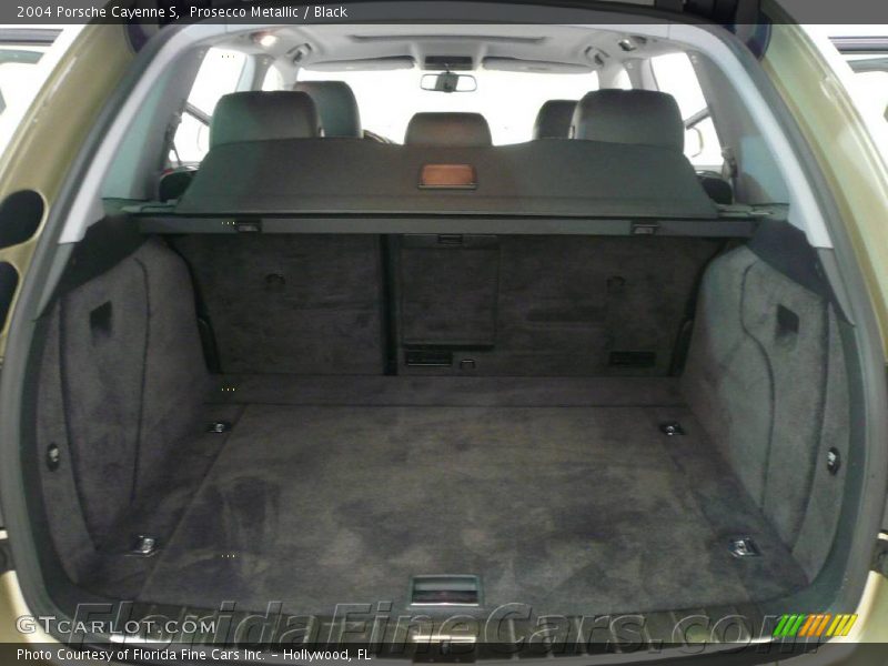 Prosecco Metallic / Black 2004 Porsche Cayenne S