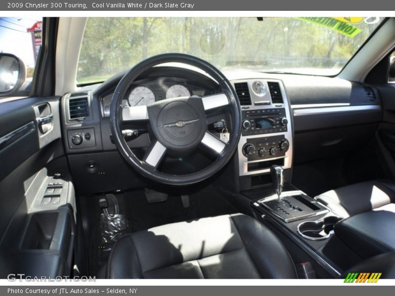 Cool Vanilla White / Dark Slate Gray 2009 Chrysler 300 Touring